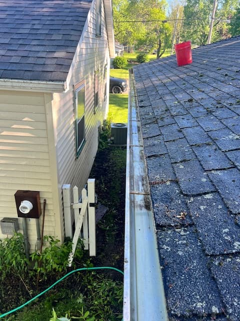 Gutter after cleaning from the Gutters 419 set