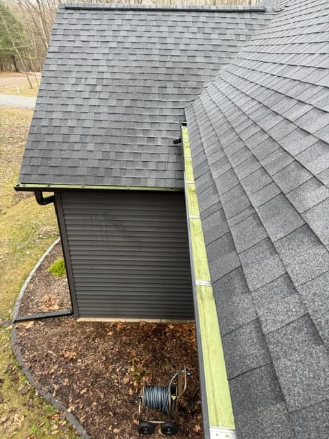 Gutter after cleaning from the new gutter set